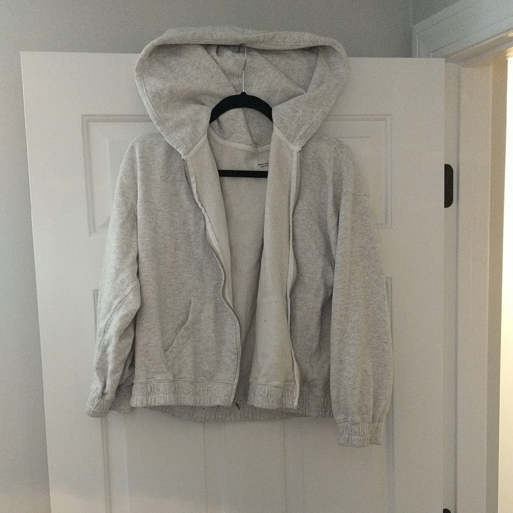 Abercrombie & Fitch Women's Grey Zip Up Hoodie